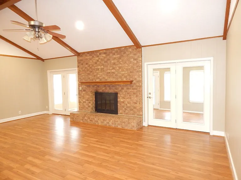 905 David Dr — Photo 3