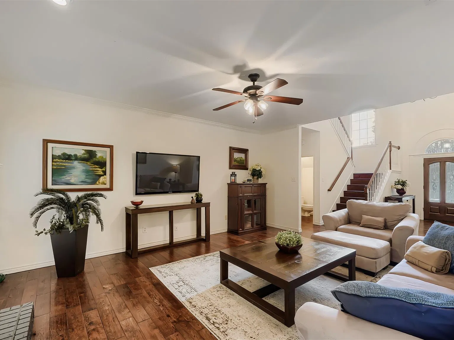 5 bed, 3.5 bath, 3051 sqft, $4,500 — Photo 4