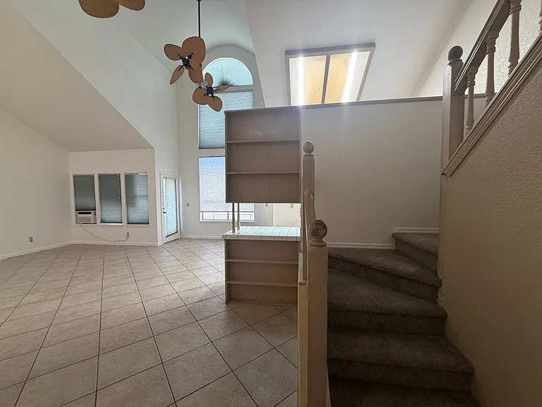 2911 Country Club Dr — Photo 12