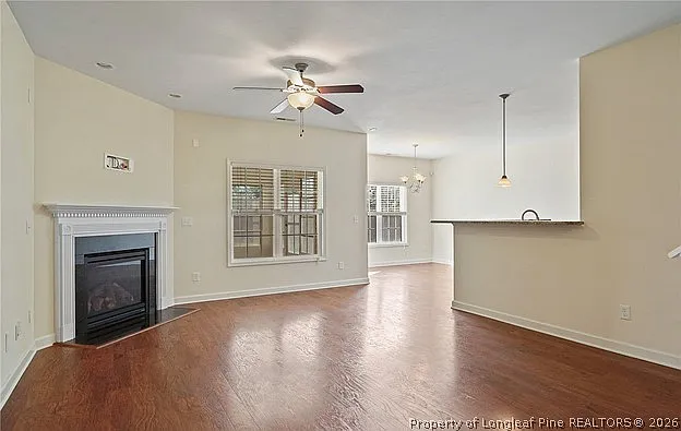 1012 Ronald Reagan Dr — Photo 3