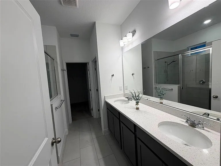 2189 Sunshine Peak Dr — Photo 17
