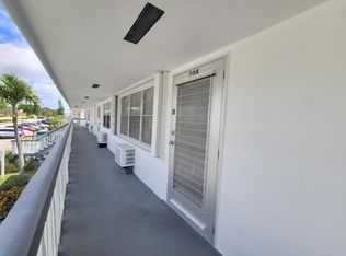 208 Berkshire J, West Palm Beach, FL 33417