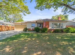 215 Gibson Rd, Woodland, CA 95695