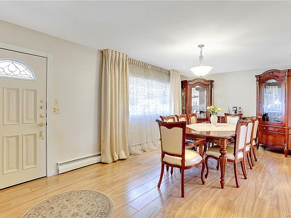 3rd image of 65 Duelk Ave