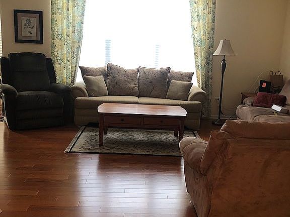 3rd image of 14474 Tawny Ln
