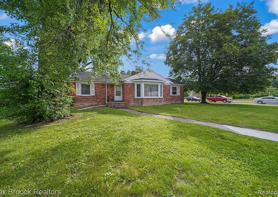 2423 Crooks Rd, Royal Oak, MI 48073 MLS 20230058102 Zillow