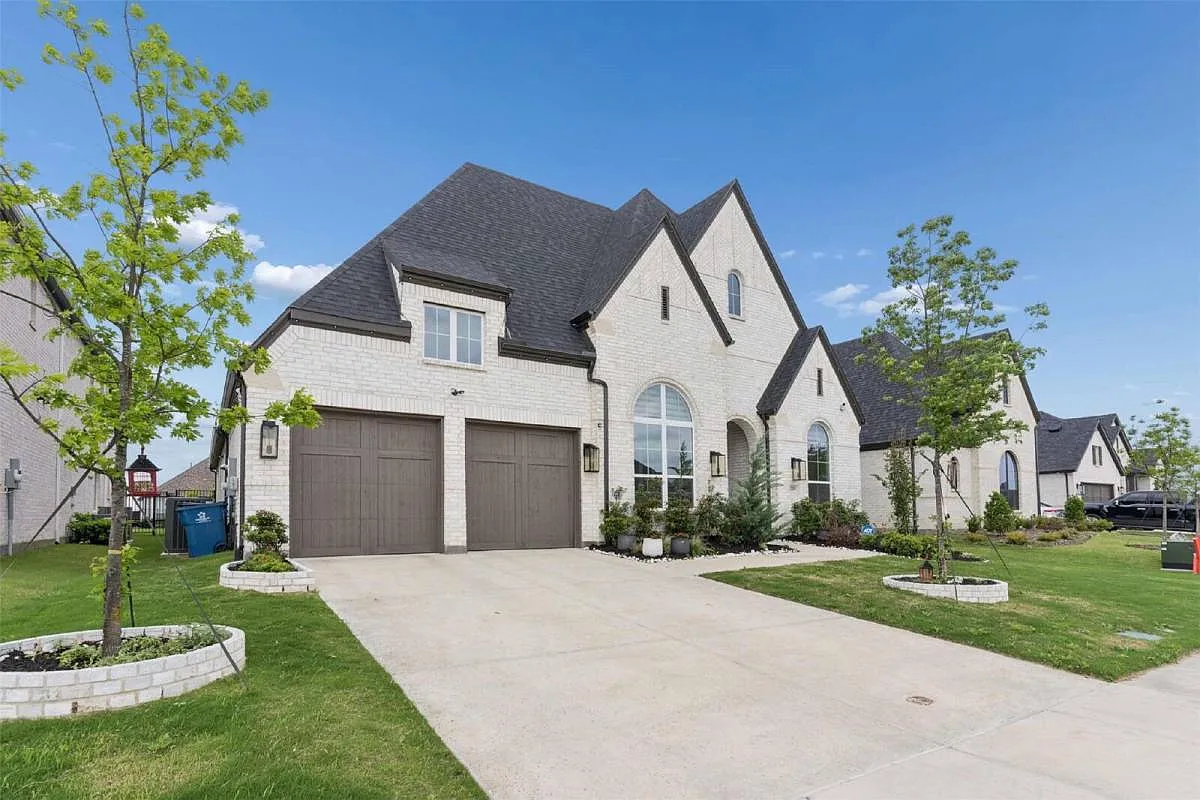 1939 Apple Tree Dr in Rockwall, TX 75087 — Photo 1
