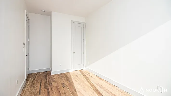 Rented by Nooklyn NYC LLC | media 35