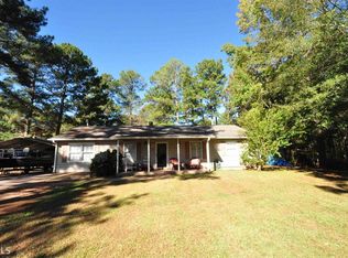 7 N Cove Dr, Hogansville, GA 30230