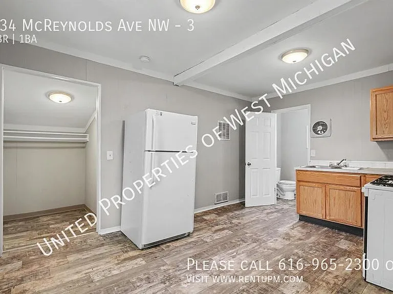 934 McReynolds Ave NW #3 — Photo 11
