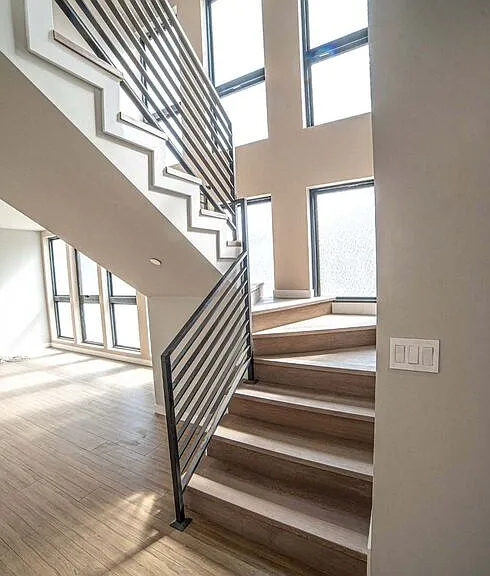 9904 Laurel Canyon Blvd — Photo 3