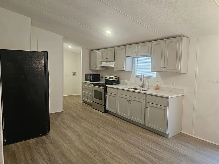 6519 NE 23rd Ave — Photo 9