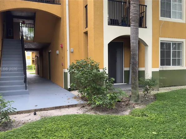 2440 E Preserve Way APT 102, Hollywood, FL 33025