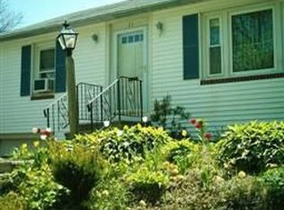 11 Mount View Ave, Auburn, MA 01501