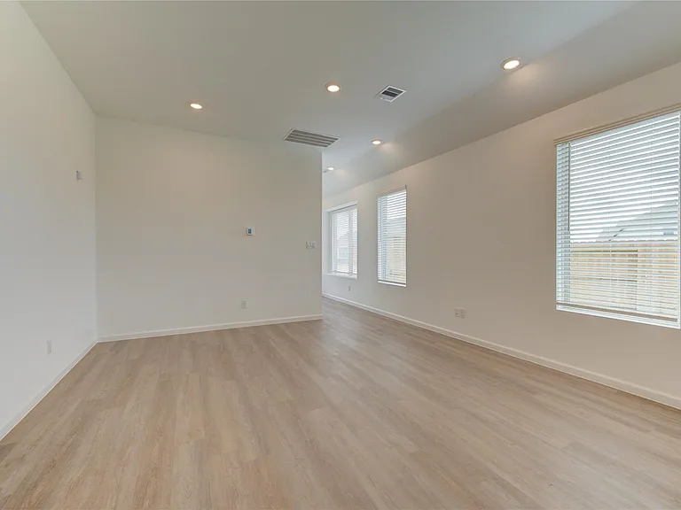 27006 Coco Flower Ln — Photo 11