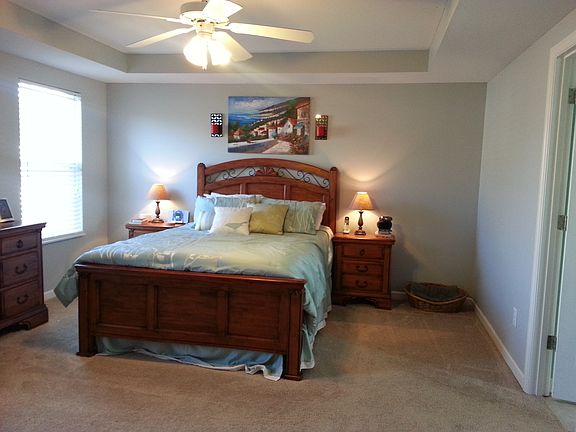 3rd image of 855 Baylor Cir