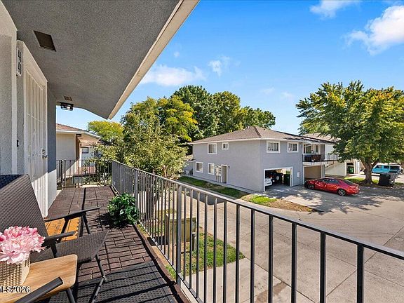 3rd image of 4940 Catalina Dr APT 4