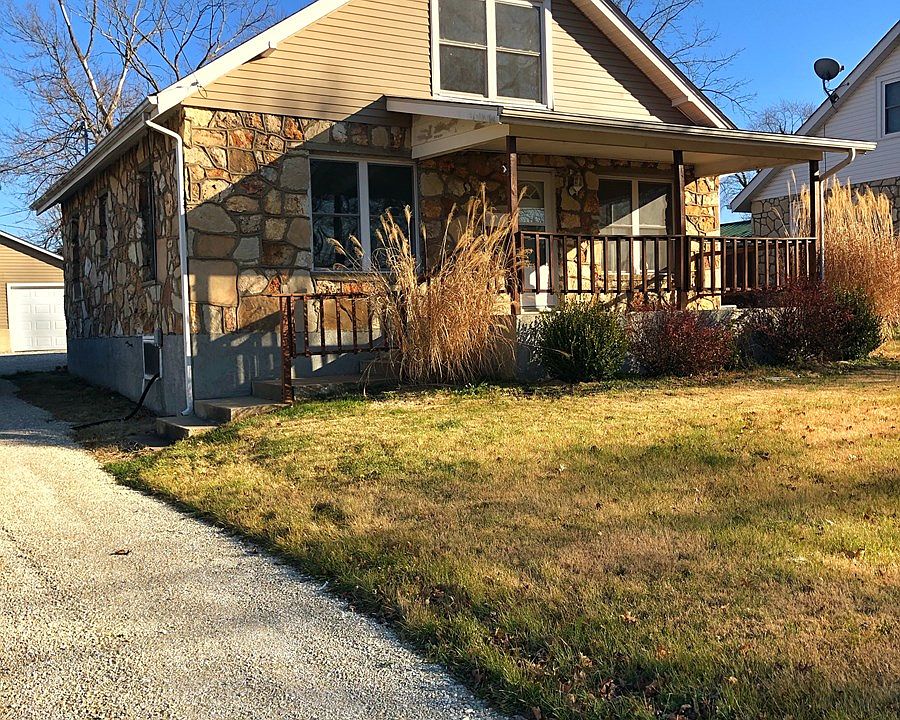 1st image of 602 N Pershing Ave