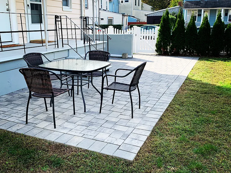 Maxwell Ave — Photo 16