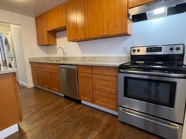 Brandon Court, 4423 S Brandon St APT 11, Seattle, WA 98118