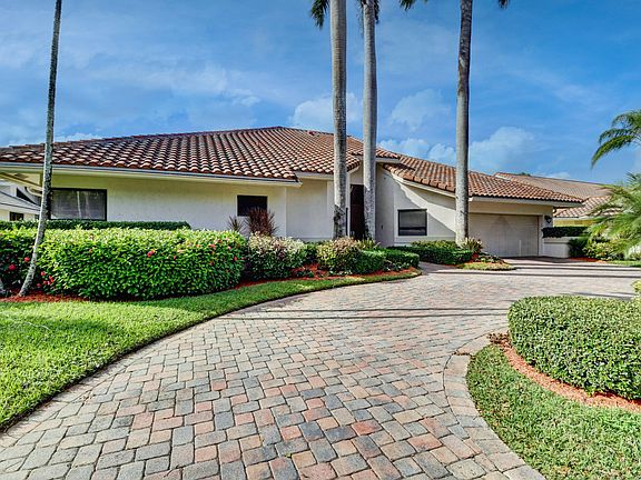 Home For Sale In Broken Sound Country Club