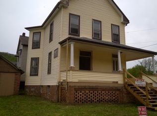 509 N Chester St, New Cumberland, WV 26047