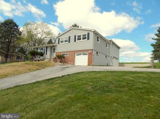 865 Bairs Rd, York, PA 17408