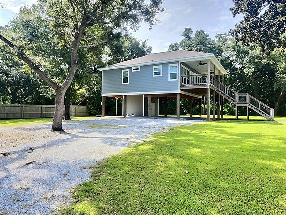 4th image of 8705 Simmons Bayou Dr
