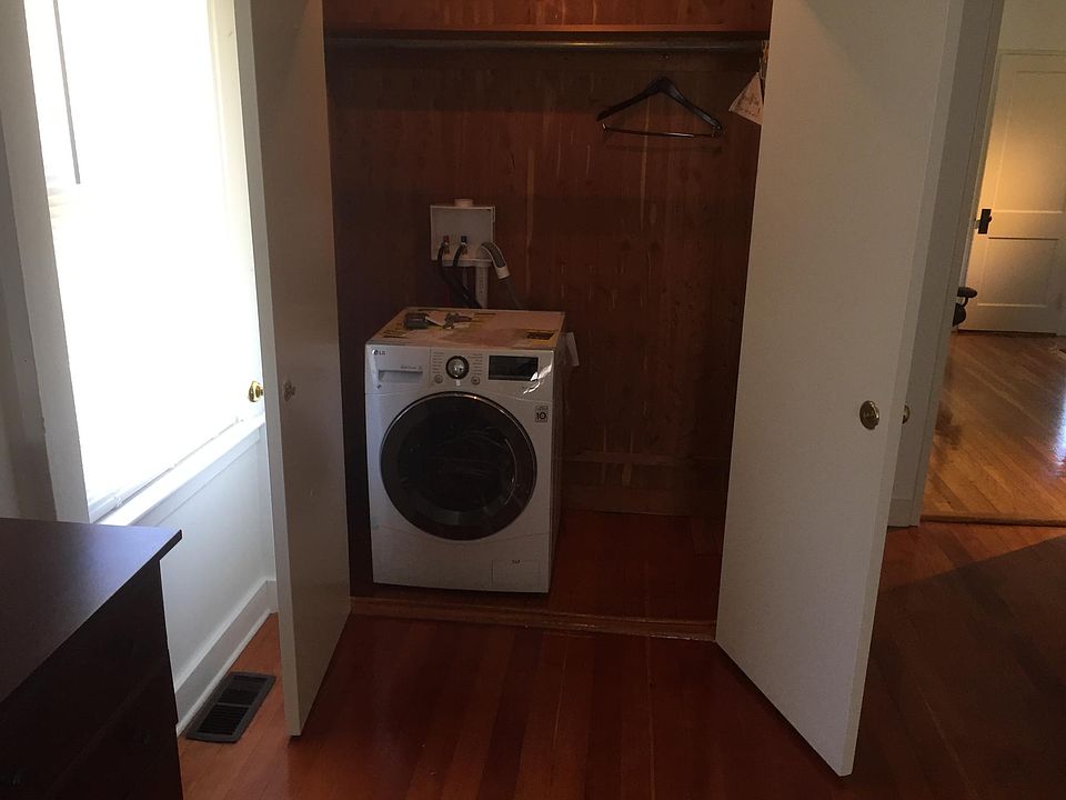 Washer dryer in master bedroom