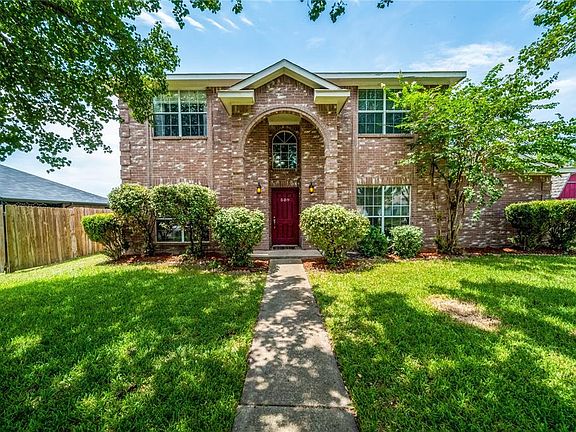 2nd image of 509 Boxwood Dr