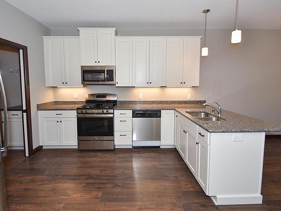 3rd image of 619 Liberty Way