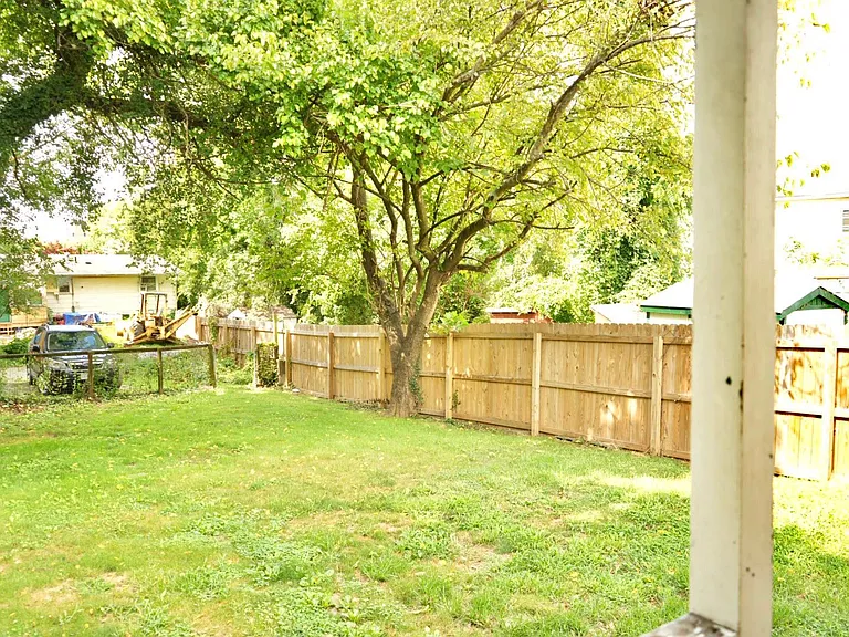 920 Anderson St — Photo 27