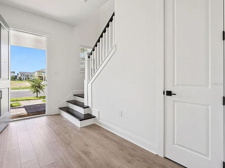 15143 Blue Peacock Ln — Photo 3