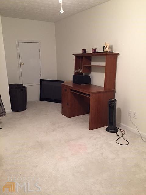 2nd image of 2900 Bridle Creek Dr SW