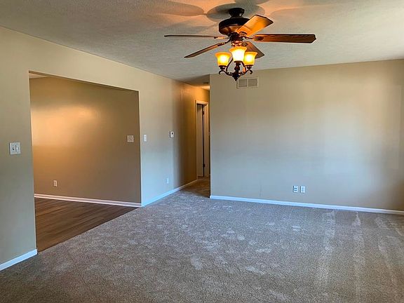 4th image of 913 W Philip Ave