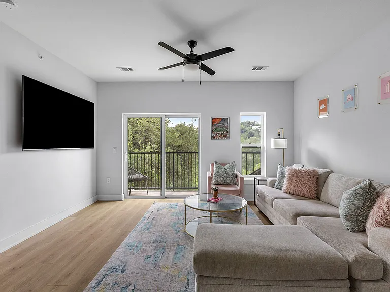 2500 Longview St #202 — Photo 7