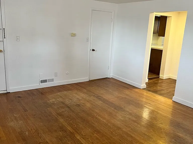 207 S Hayes Ave — Photo 10
