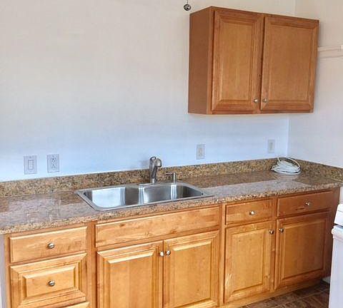 2nd image of 555 Clayton St APT 12