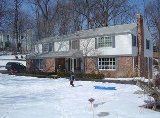 4917 Malibu Dr, Bloomfield Hills, MI