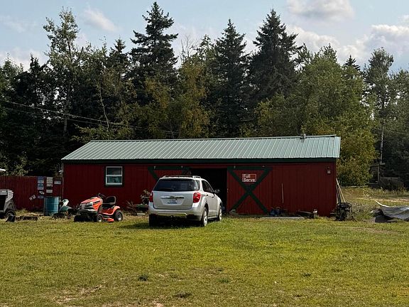 5th image of 9382 Saunders Rd