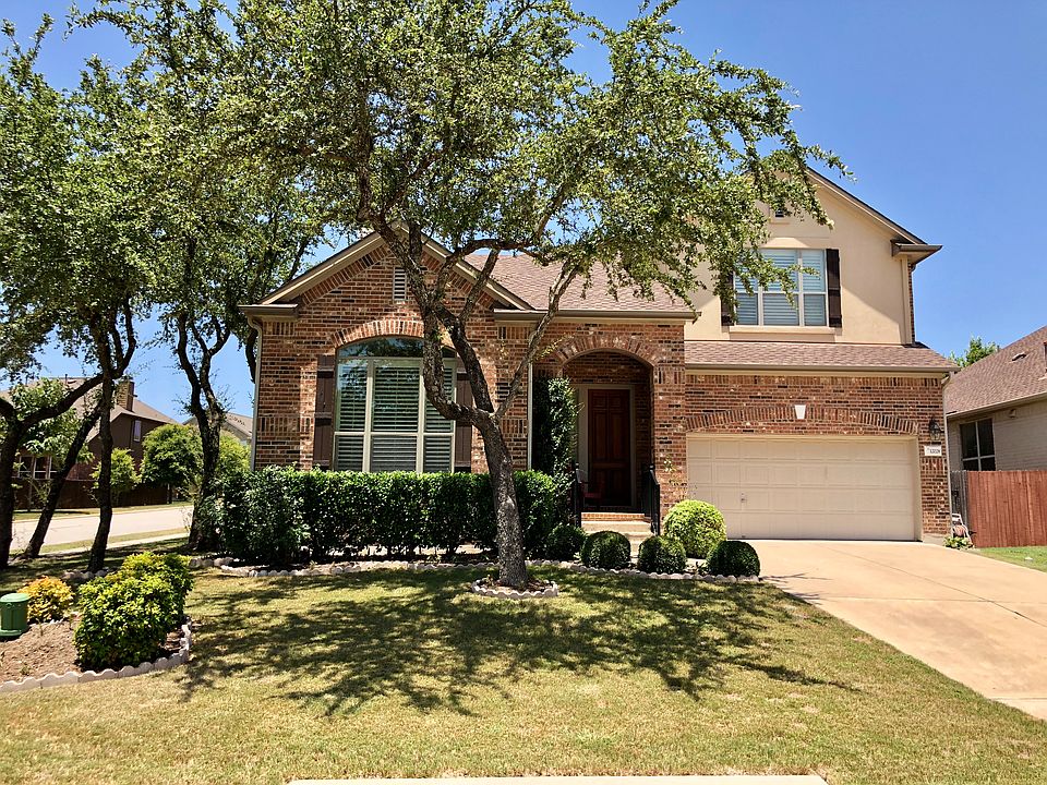 Beautiful Corner Lot!