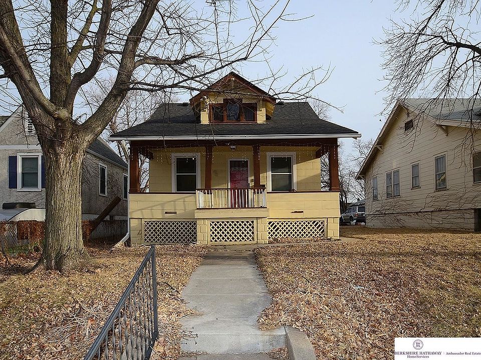 1st image of 4942 Erskine St