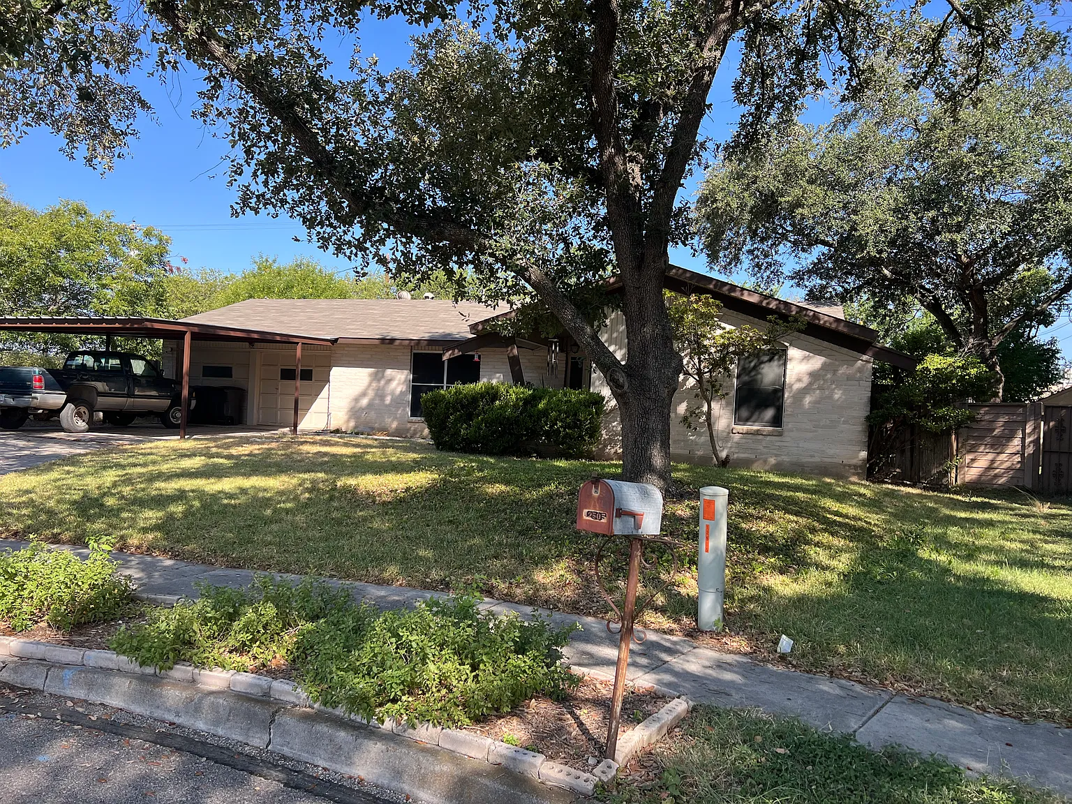 3 bed, 1654 sqft, $1,600 — Photo 1