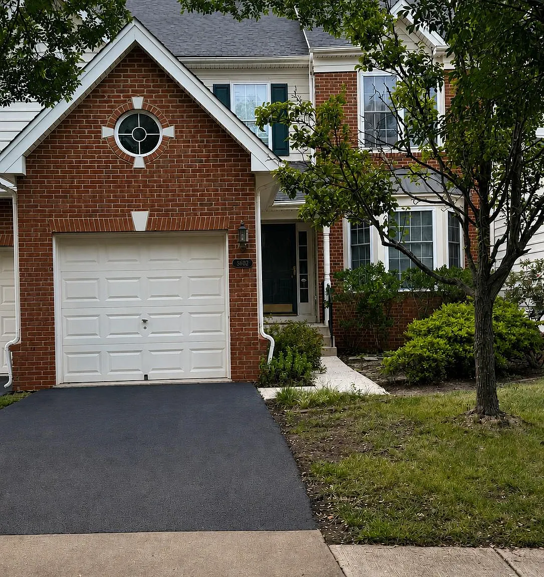 3 bed, 2.5 bath, 2710 sqft, $3,200 — Photo 1