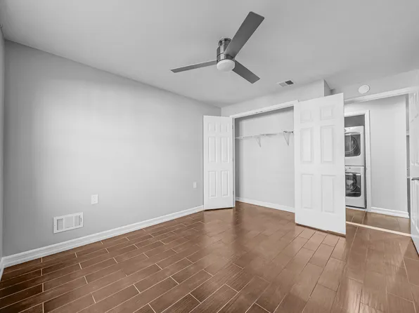 102-20 Rockaway Beach Avenue image 7 of 19