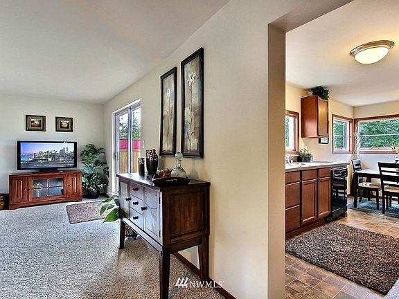 5th image of 8216 S Fawcett
