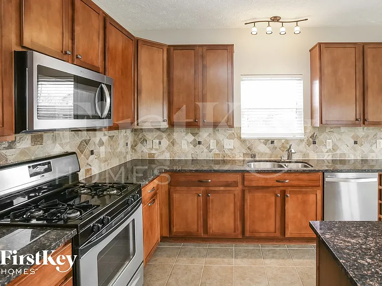 3268 Bristlecone Ct — Photo 5