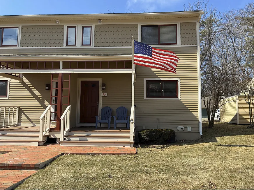 7 Spinnaker Way