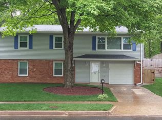 6521 Greenview Ln, Springfield, VA 22152