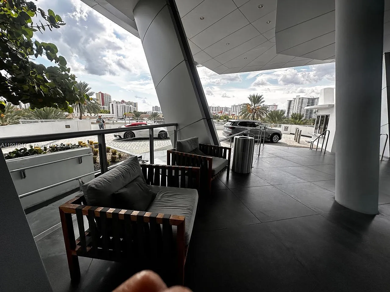 Jade Beach Condo — Photo 4